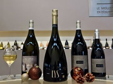 Plus c’est gros, plus c'est bon !
Ne rigolez pas, c'est un fait bien connu de tous les cavistes et sommeliers 🍷
Plus le format de la bouteille est grand,...