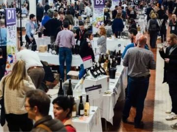 🍷 C’est parti pour les salons pros, réservés à un public expert et exigeant.
Il s’agit d’un moment incontournable dans la vie du vigneron.
Sommeliers,...